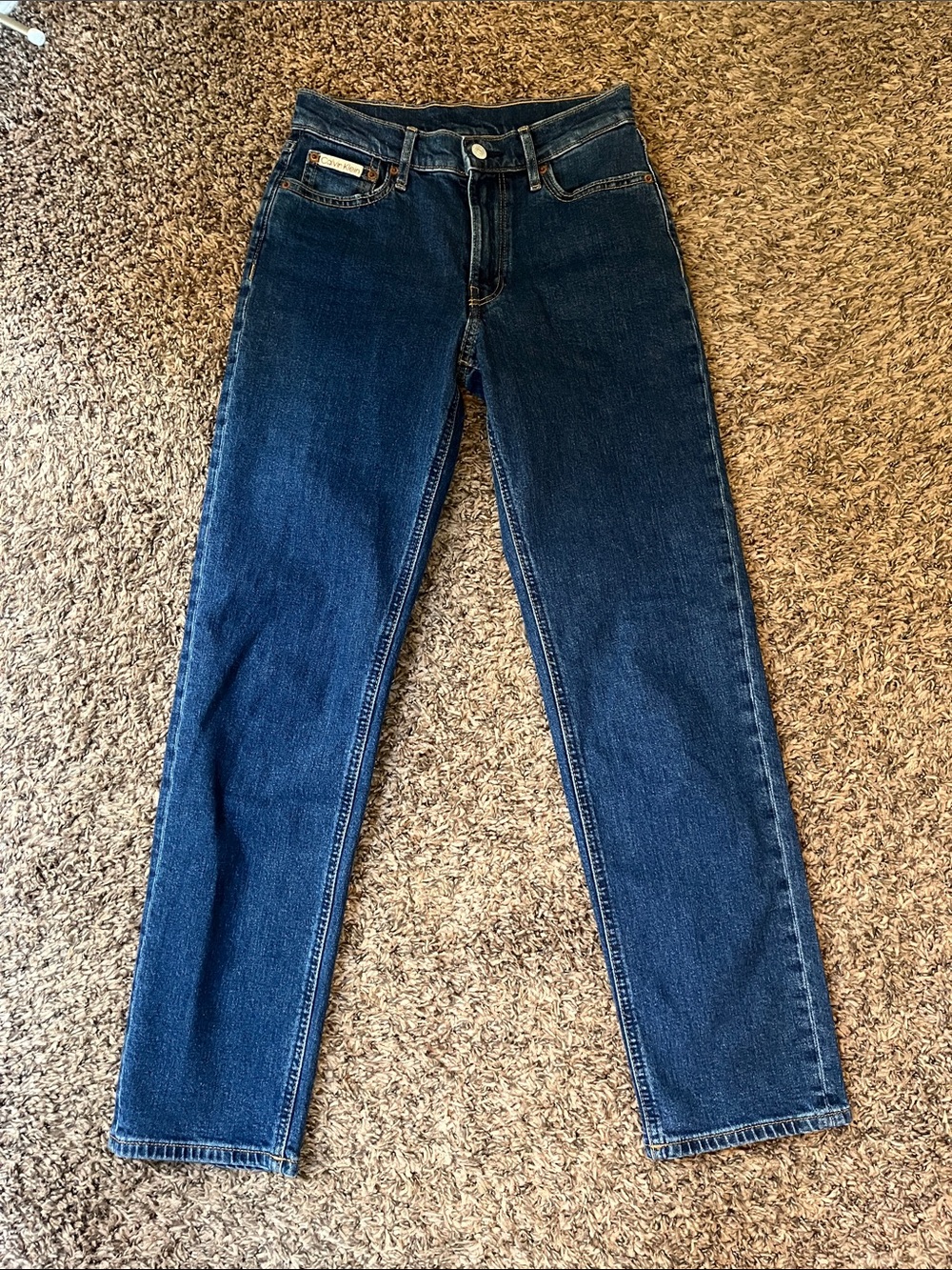 Sexy & Flattering! Calvin Klein Indigo Blue Straight-Leg Jeans
